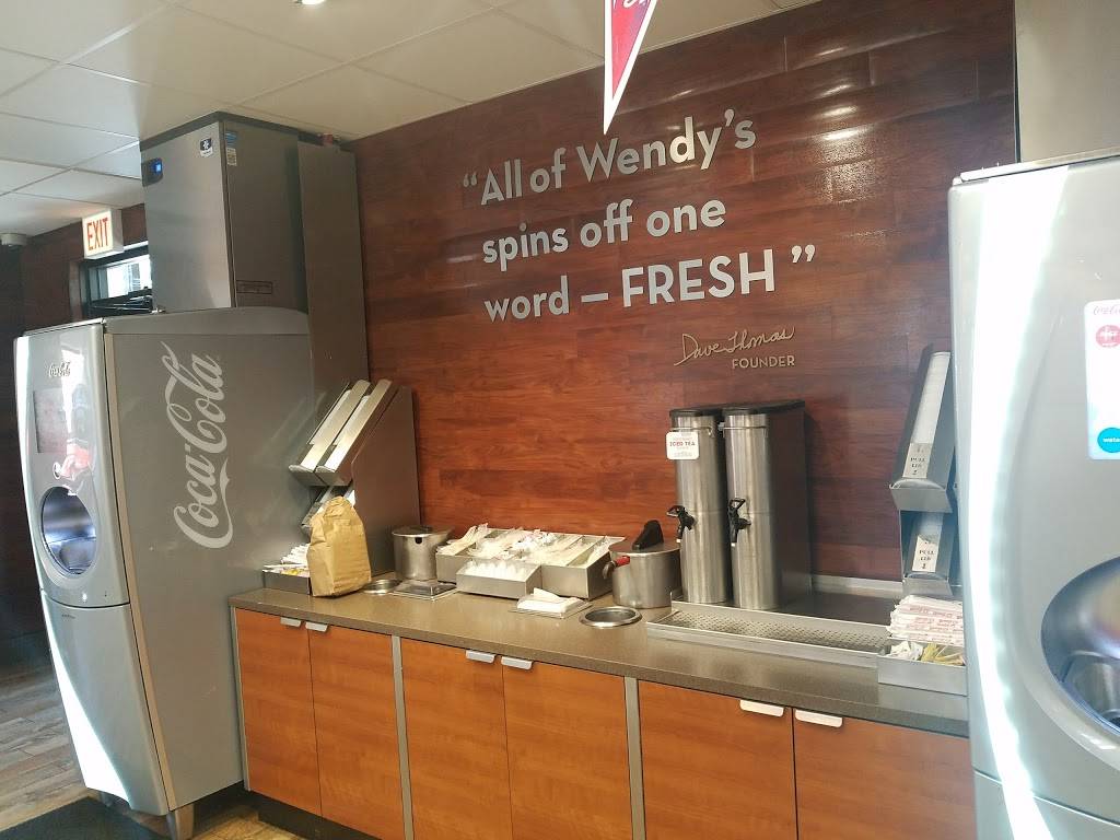 Wendys | 2053 W Lawrence Ave, Chicago, IL 60625, USA | Phone: (773) 275-1090