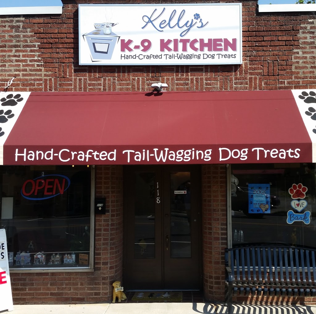 Kellys K-9 Kitchen | 118 N Main St, Lowell, NC 28098, USA | Phone: (704) 616-3760
