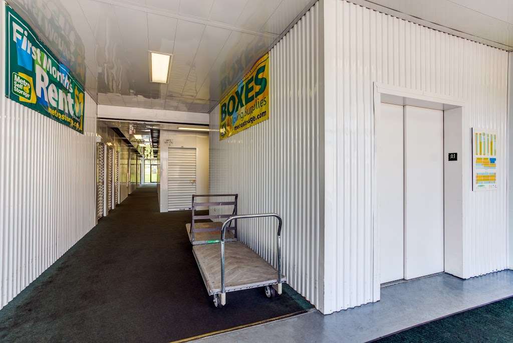 Metro Self Storage | 500 N Kirk Rd, Batavia, IL 60510, USA | Phone: (630) 239-5908