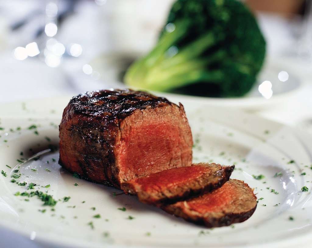 Eddie Merlots Prime Aged Beef & Seafood | 3645 E 96th St, Indianapolis, IN 46240 | Phone: (317) 846-8303