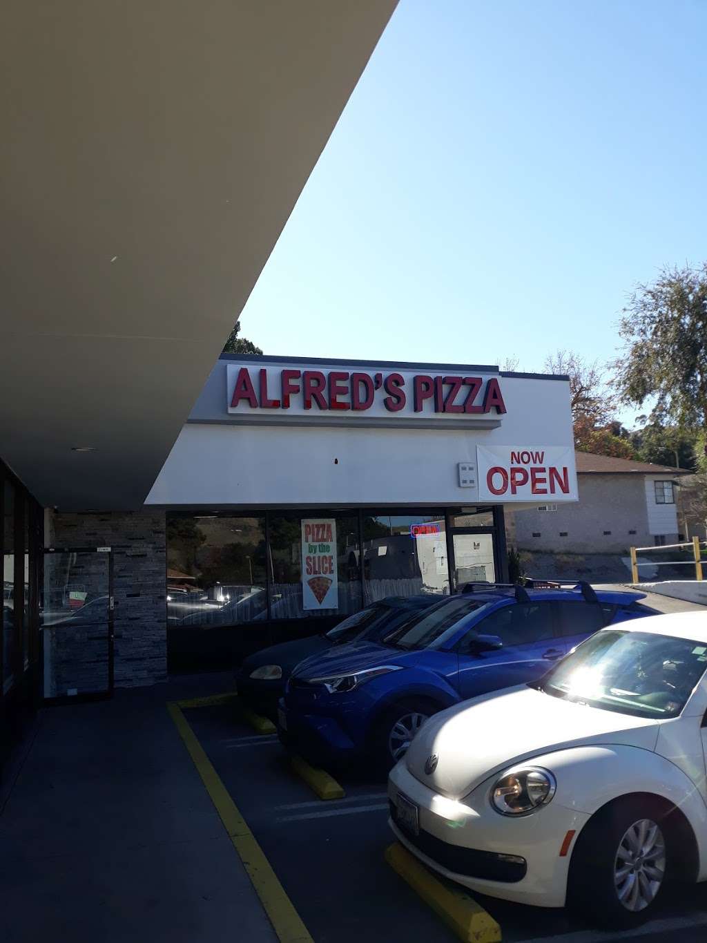 Alfreds Pizza | 8664 Foothill Blvd, Sunland-Tujunga, CA 91040, USA | Phone: (818) 353-0222