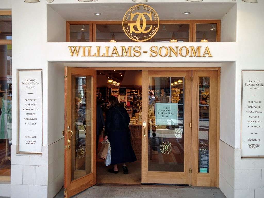 Williams-Sonoma | 142 Oakbrook Center, Oak Brook, IL 60523 | Phone: (630) 571-2702