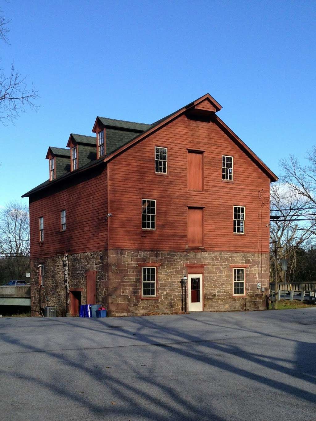 Stone Mill Home & Garden | 2500 Carlisle Rd #1412, York, PA 17408, USA | Phone: (717) 764-1479