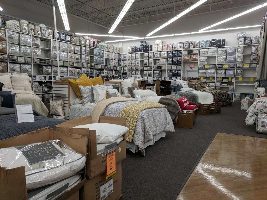 Bed Bath & Beyond | 15400 Shawnee Mission Pkwy, Shawnee, KS 66217 | Phone: (913) 268-4448