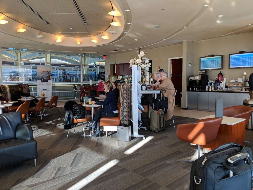 Admirals Club, Terminal B | 2401 S Smith Blvd, Arlington, VA 22202 | Phone: (800) 433-7300