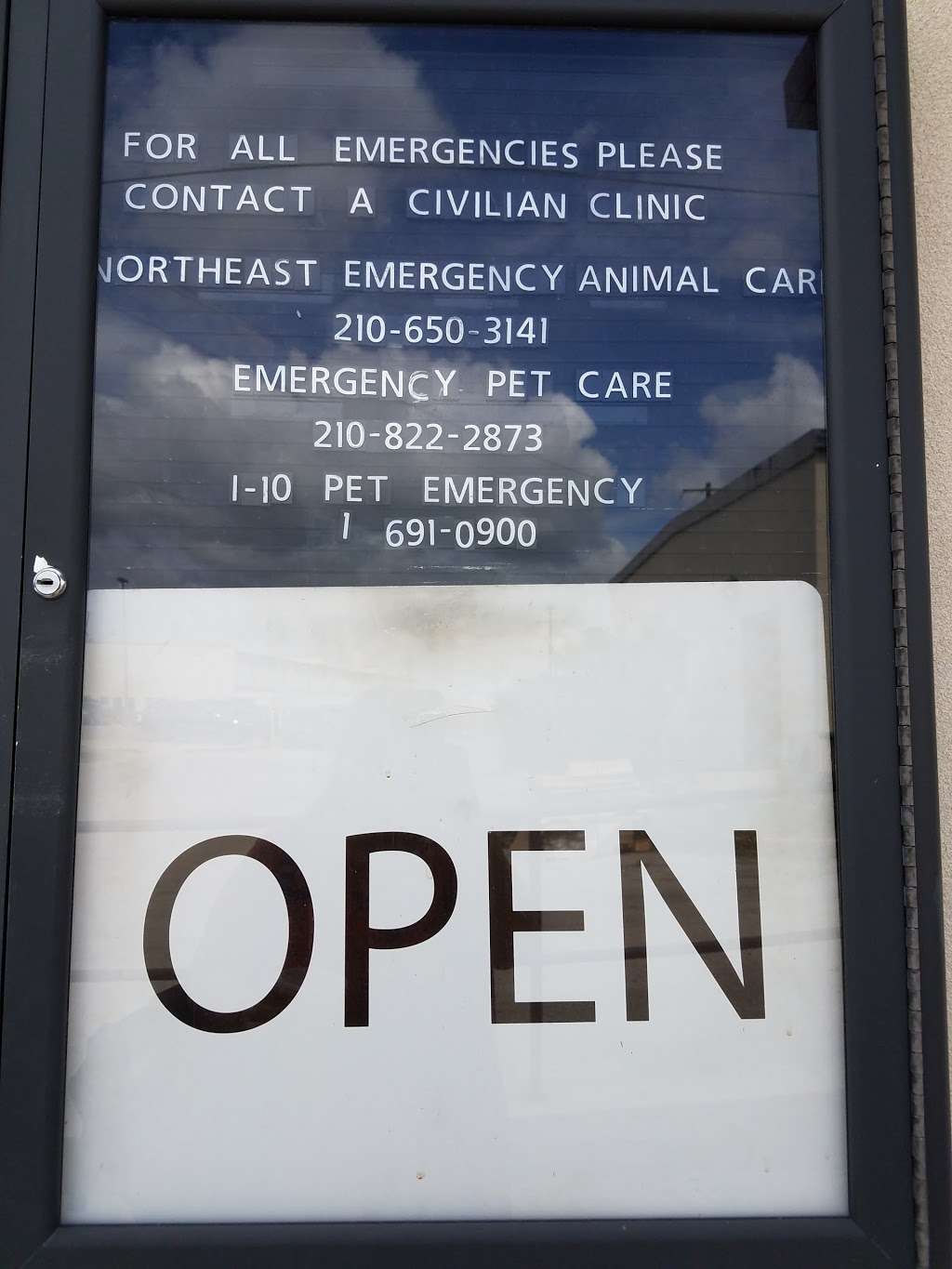 Fort Sam Houston Veterinary Clinic | 2635, 2332 Harney Path, San Antonio, TX 78234, USA | Phone: (210) 808-6104
