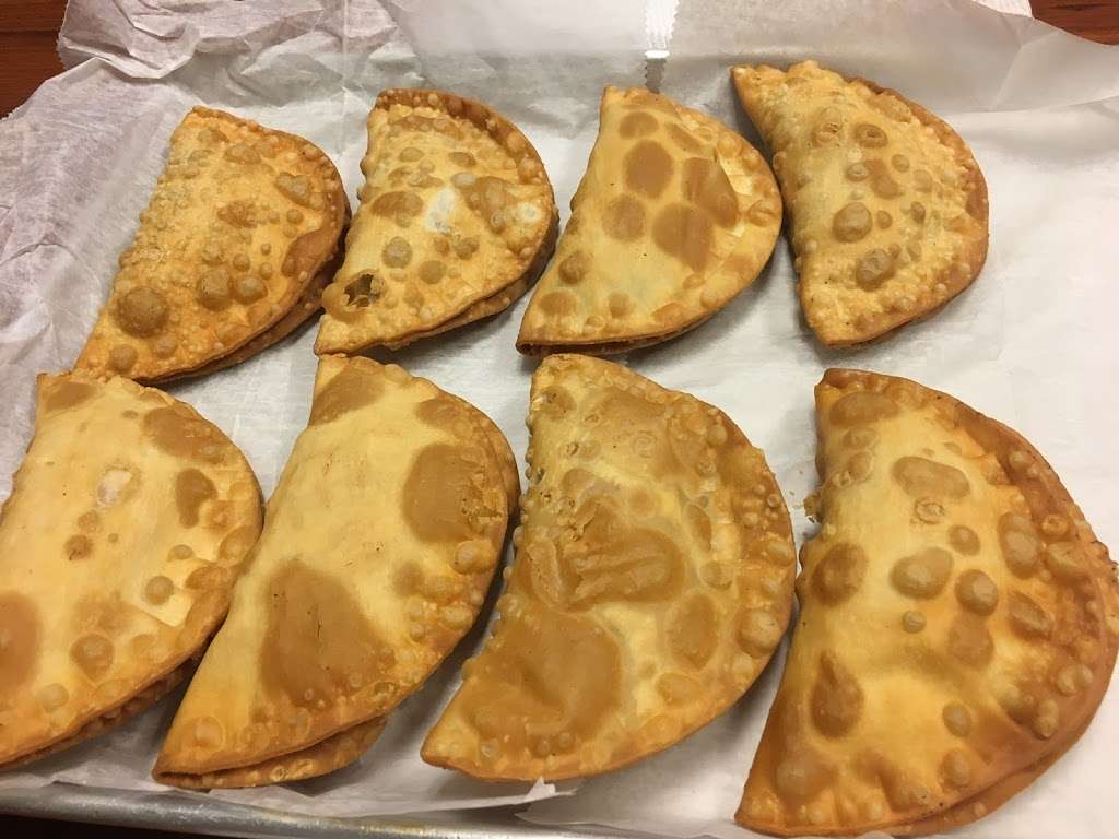 Mambo Empanadas | 313 Union Ave, Rutherford, NJ 07070, USA | Phone: (201) 933-3888