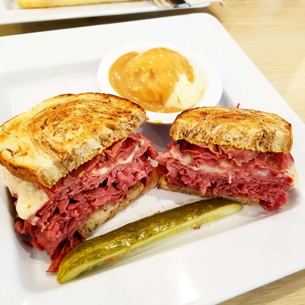 McAlisters Deli | 13517 University Blvd c200, Sugar Land, TX 77479, USA | Phone: (281) 778-8870