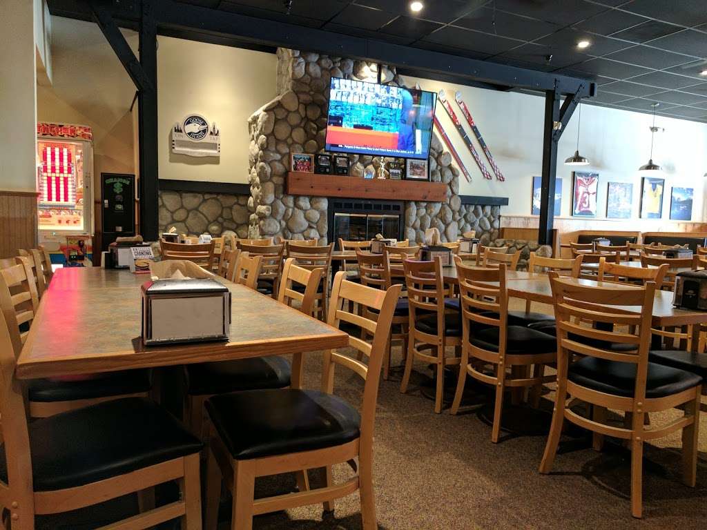 Mountain Mikes Pizza | 972 Admiral Callaghan Ln, Vallejo, CA 94591, USA | Phone: (707) 515-6930