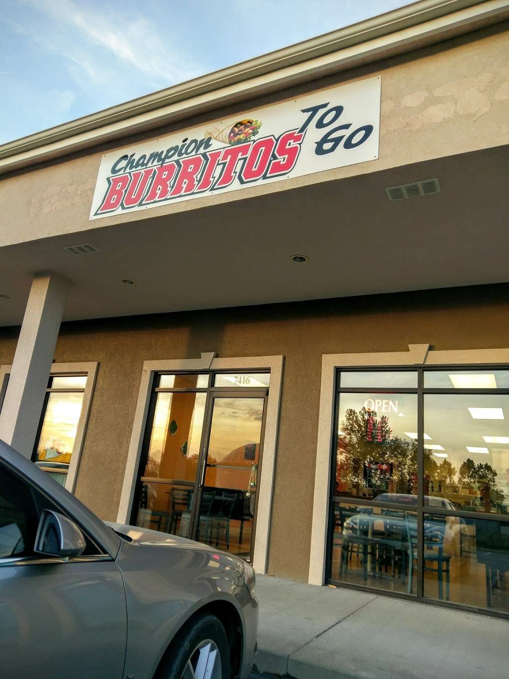 Burritos To Go | 7500 NW River Park Dr, Parkville, MO 64152, USA | Phone: (816) 709-1041