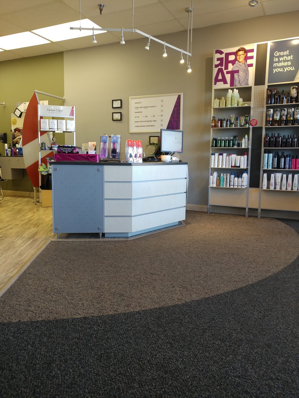 Great Clips | 1555 N State St, Greenfield, IN 46140, USA | Phone: (317) 462-5210