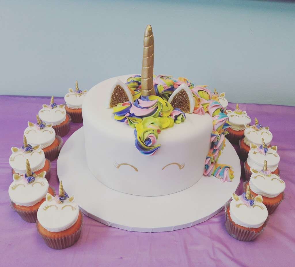 Staceys Cakes And Creations | 7317 E Furnace Branch Rd, Glen Burnie, MD 21060 | Phone: (443) 739-8192