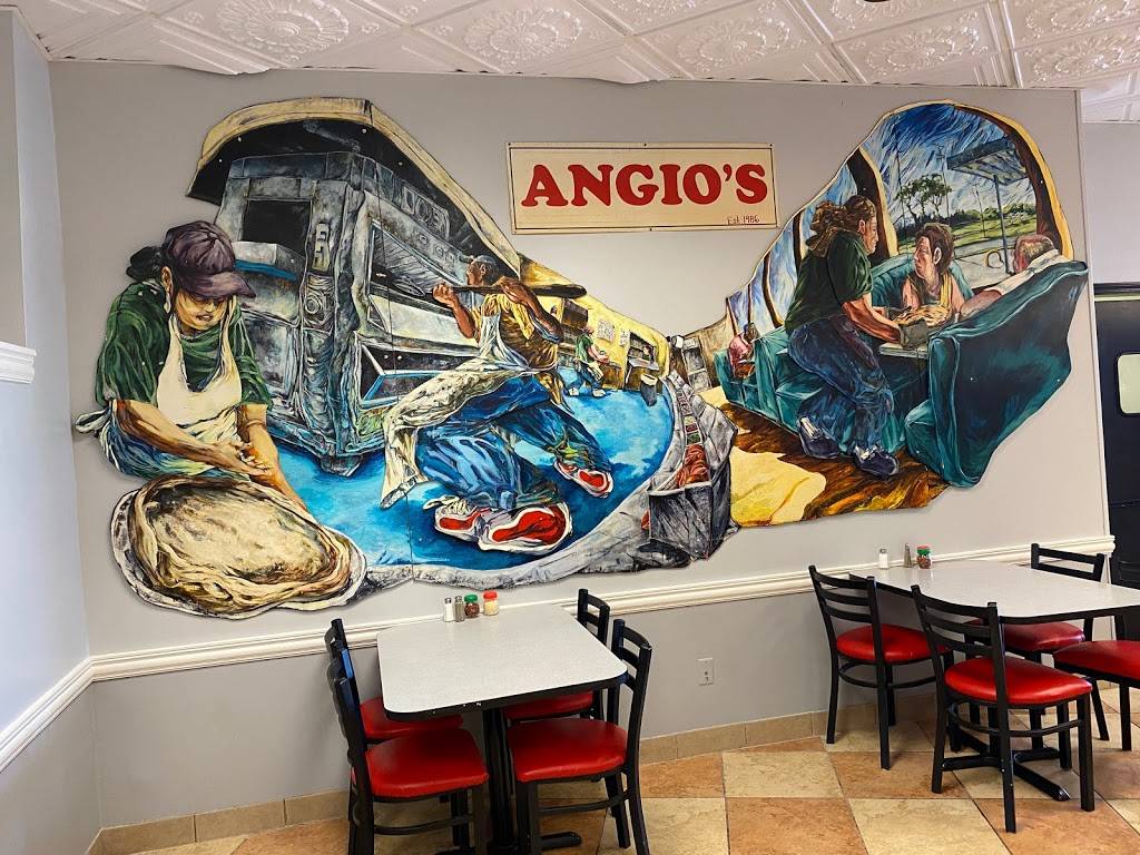 Angios Italian Restaurant | 1915 Blankenbaker Pkwy, Louisville, KY 40299, USA | Phone: (502) 451-5454