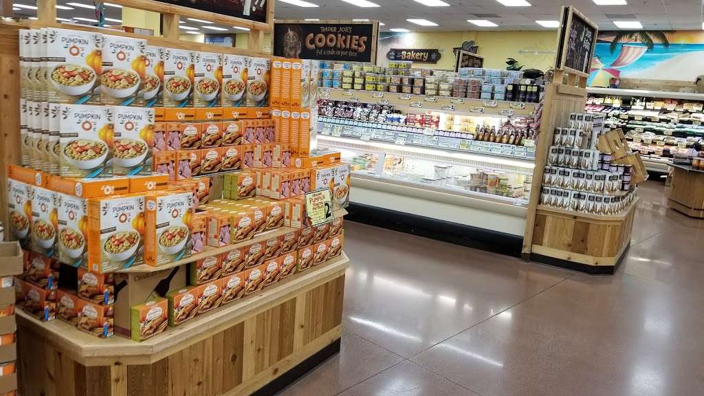 Trader Joes | 26541 Aliso Creek Rd, Aliso Viejo, CA 92656, USA | Phone: (949) 643-5531