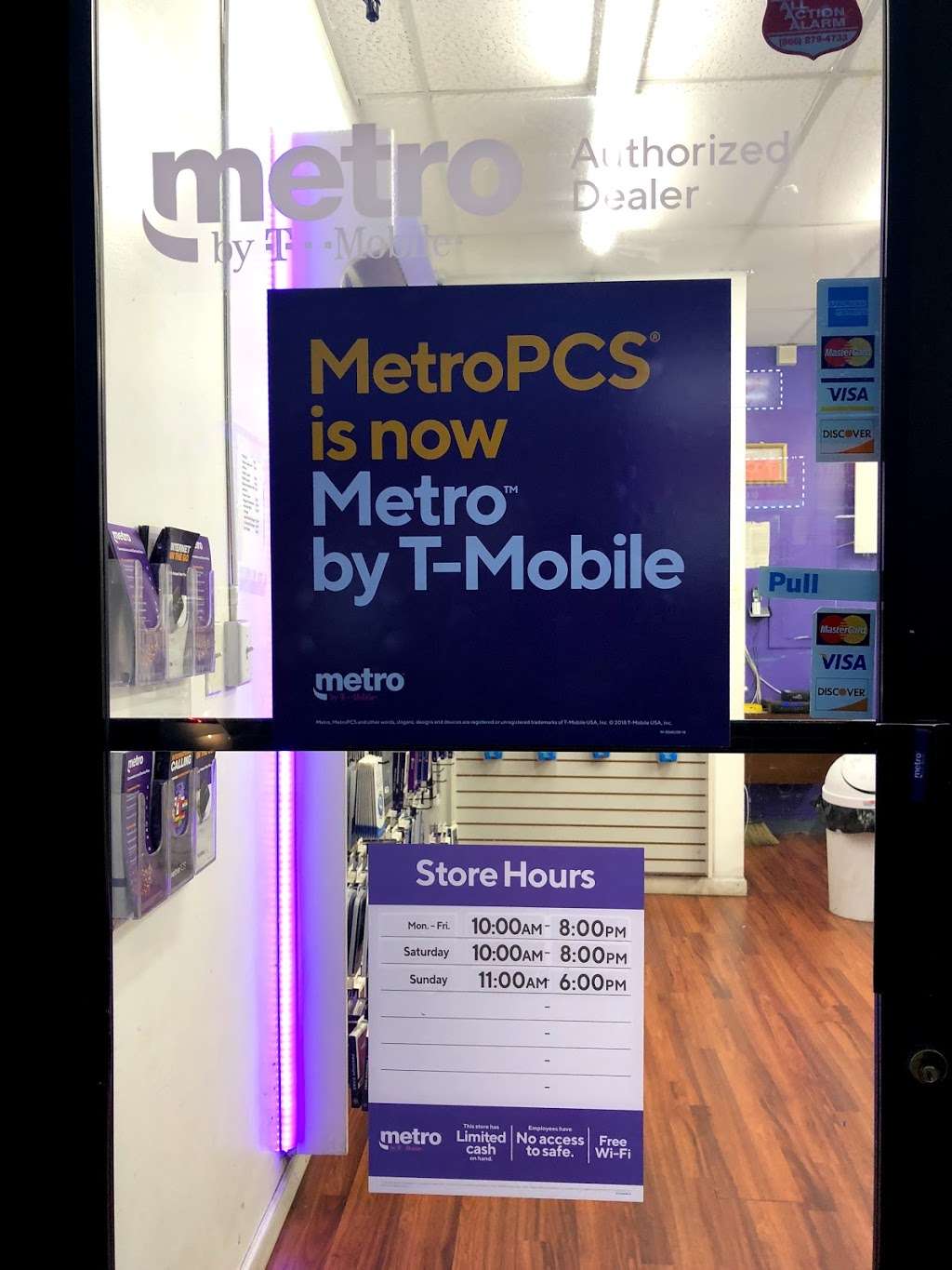 Metro by T-Mobile | 455 Sutter Ave, Brooklyn, NY 11212, USA | Phone: (718) 708-4255