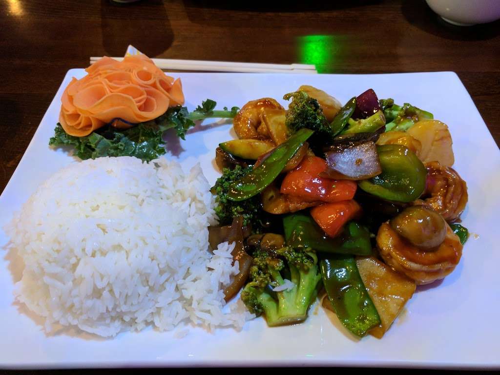 Osaka Asian Fusion Cuisine | 6465 Village Ln #1, Macungie, PA 18062, USA | Phone: (610) 966-3333