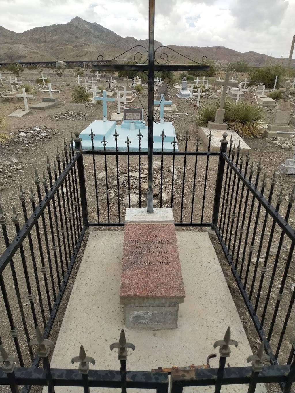 Smeltertown Cemetery | 28 San Marcos Dr, El Paso, TX 79922, USA | Phone: 56 2392 5408