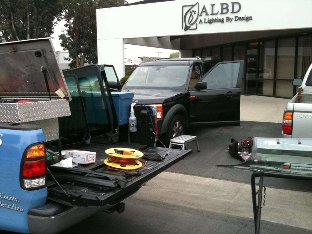 Alfredos Auto Glass Repair Corona | 12847 Temescal Canyon Rd Unit D, Corona, CA 92883, USA | Phone: (951) 847-6846