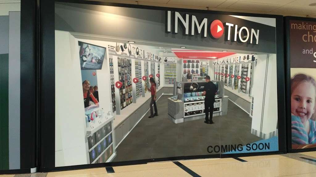 INMOTION | Besides Security Scanners, Before Gates A21-29, Douglas International Airport, Charlotte, NC 28208, USA