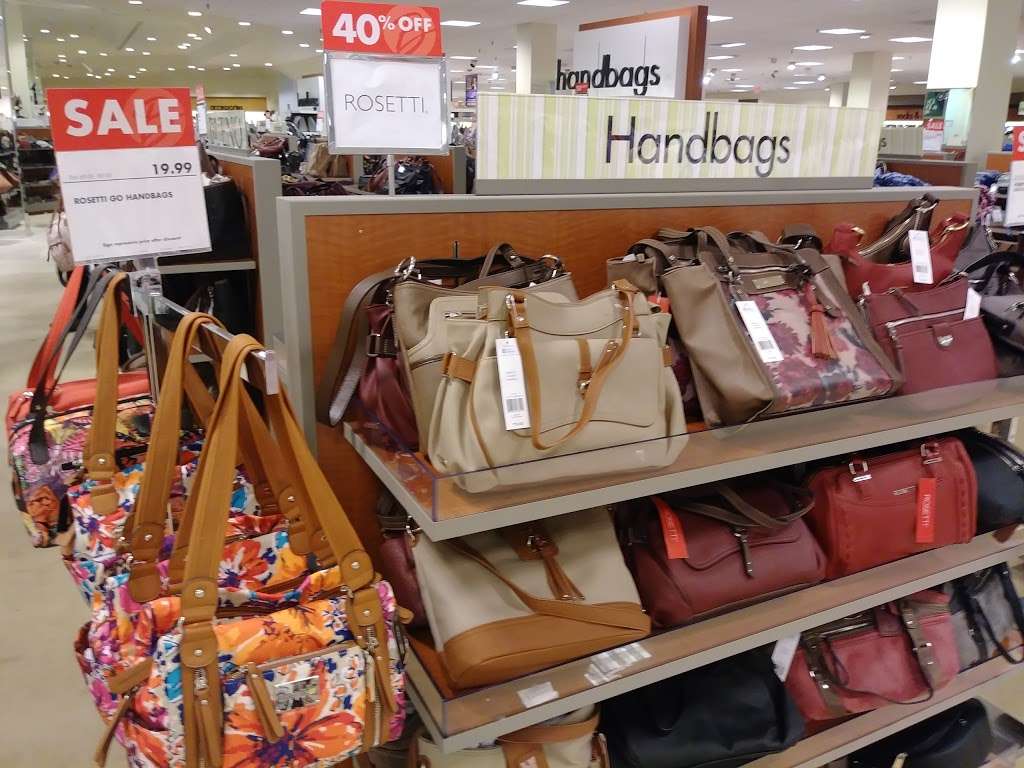 Boscovs | 180 NJ-35, Eatontown, NJ 07724, USA | Phone: (732) 389-2220