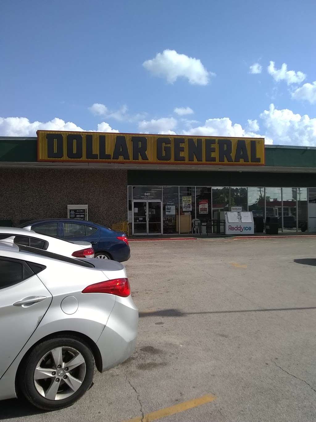 Dollar General | 640 E Houston St, Cleveland, TX 77327, USA | Phone: (281) 592-1316