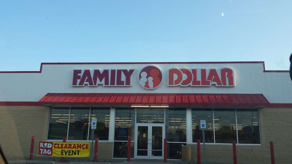 Family Dollar | 2135 W Morris St, Indianapolis, IN 46221, USA | Phone: (317) 423-3052