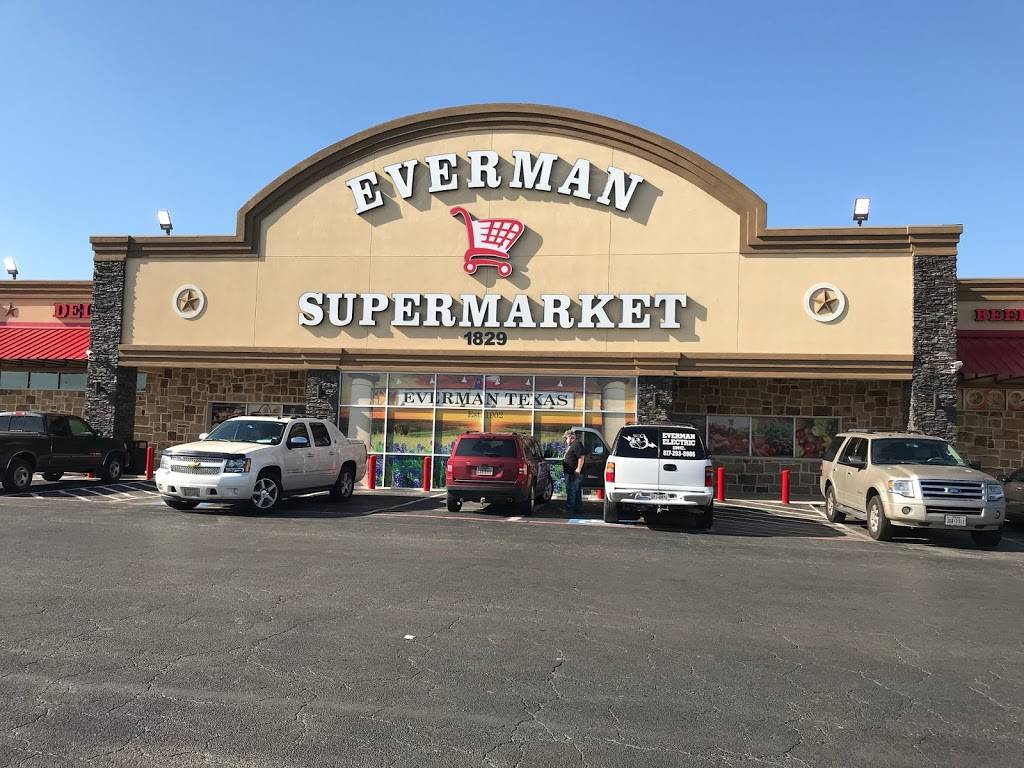 Everman Super Market | Photo 1 of 10 | Address: 1829 Everman Pkwy, Fort Worth, TX 76140, USA | Phone: (817) 349-9981