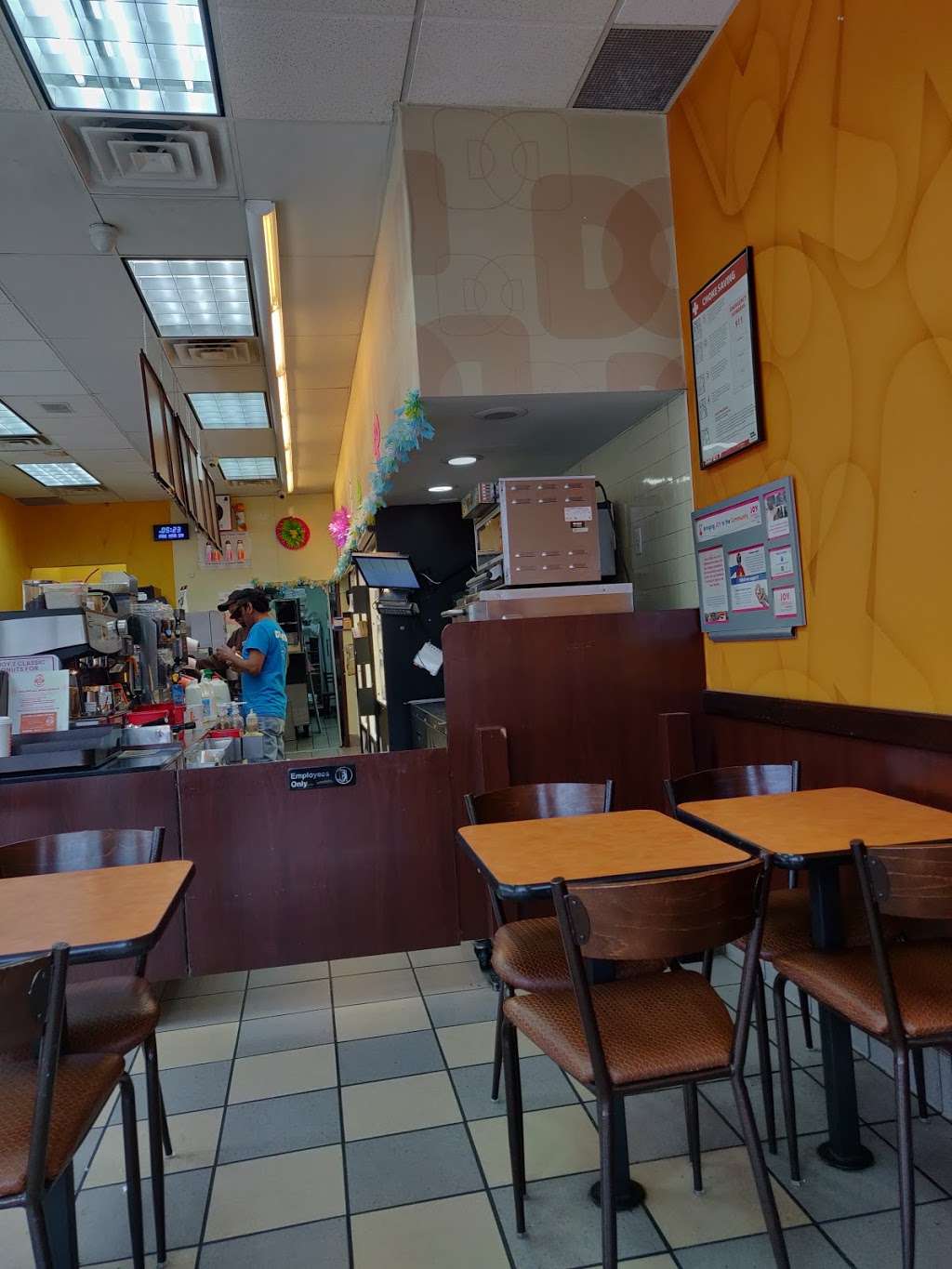 Dunkin | 6390 Amboy Rd, Staten Island, NY 10309, USA | Phone: (718) 967-5862