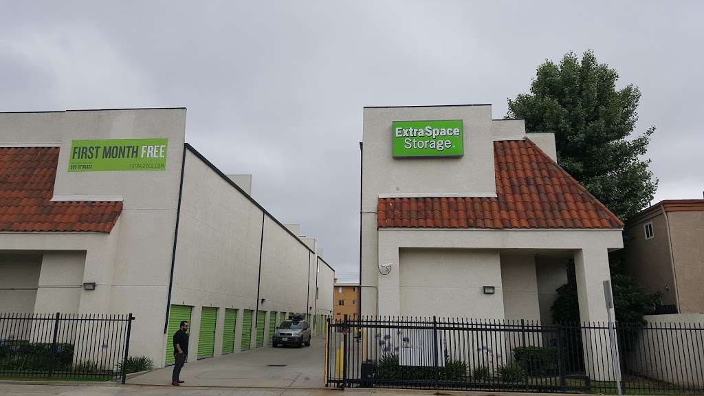 Extra Space Storage | 12830 Roselle Ave, Hawthorne, CA 90250, USA | Phone: (310) 644-1994