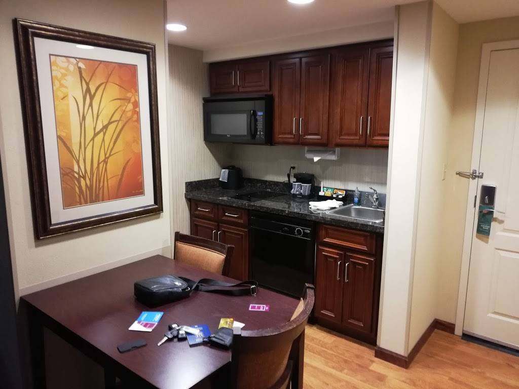 Homewood Suites by Hilton Minneapolis-New Brighton | 1815 Old Hwy 8 NW, New Brighton, MN 55112, USA | Phone: (651) 631-8002