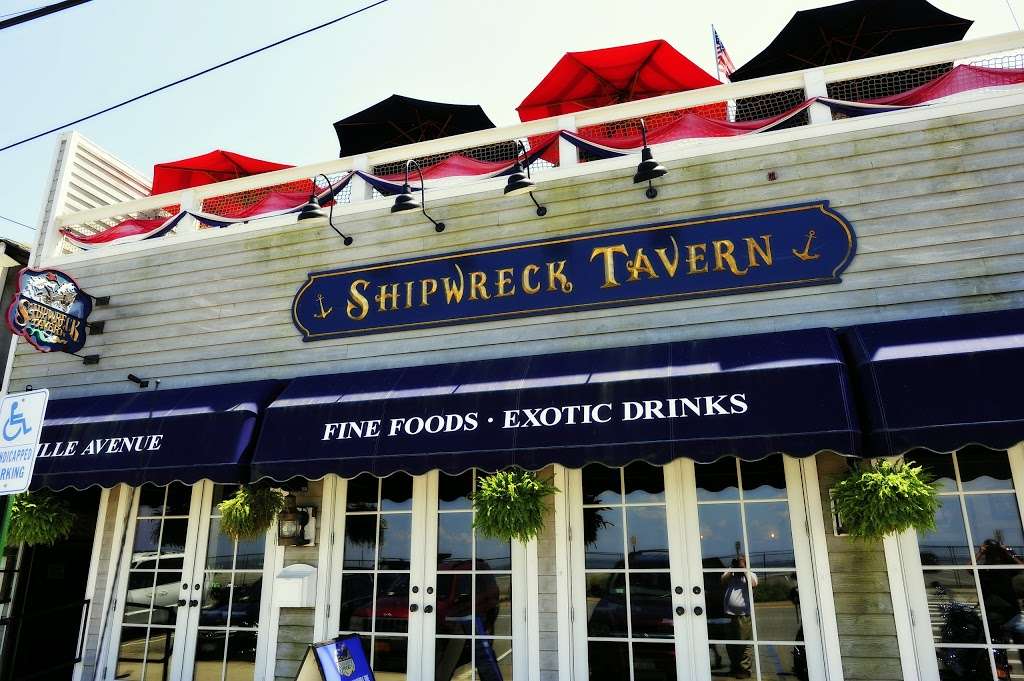 Shipwreck Tavern | 10 Bayville Ave, Bayville, NY 11709, USA | Phone: (516) 628-2628