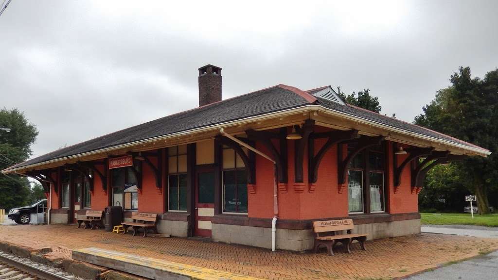 Parkesburg Train Station | 501 Maple St, Parkesburg, PA 19365, USA | Phone: (800) 872-7245