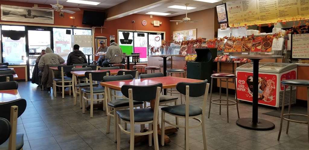 Droopys Gyros | 1275 Sheridan Rd N, Winthrop Harbor, IL 60096, USA | Phone: (847) 872-2200