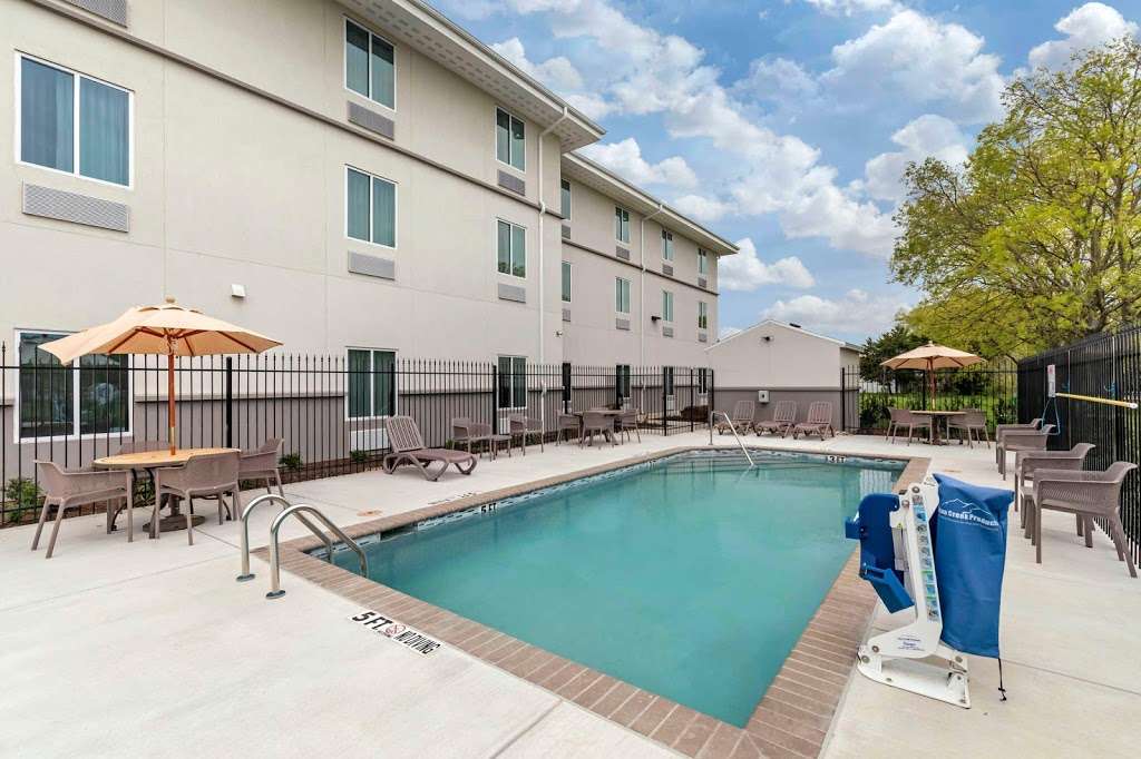 MainStay Suites Lancaster Dallas South | 3508 N, I-35E Building B, Lancaster, TX 75134, USA | Phone: (469) 993-2045