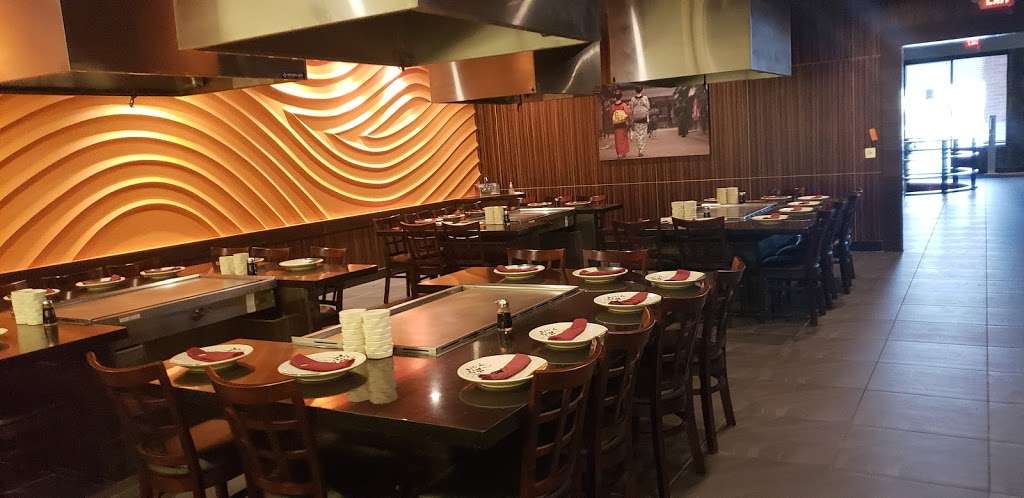 Kabuto Sushi, Hibachi & Lounge | 2650 Dekalb Pike, East Norriton, PA 19401, USA | Phone: (484) 322-2138