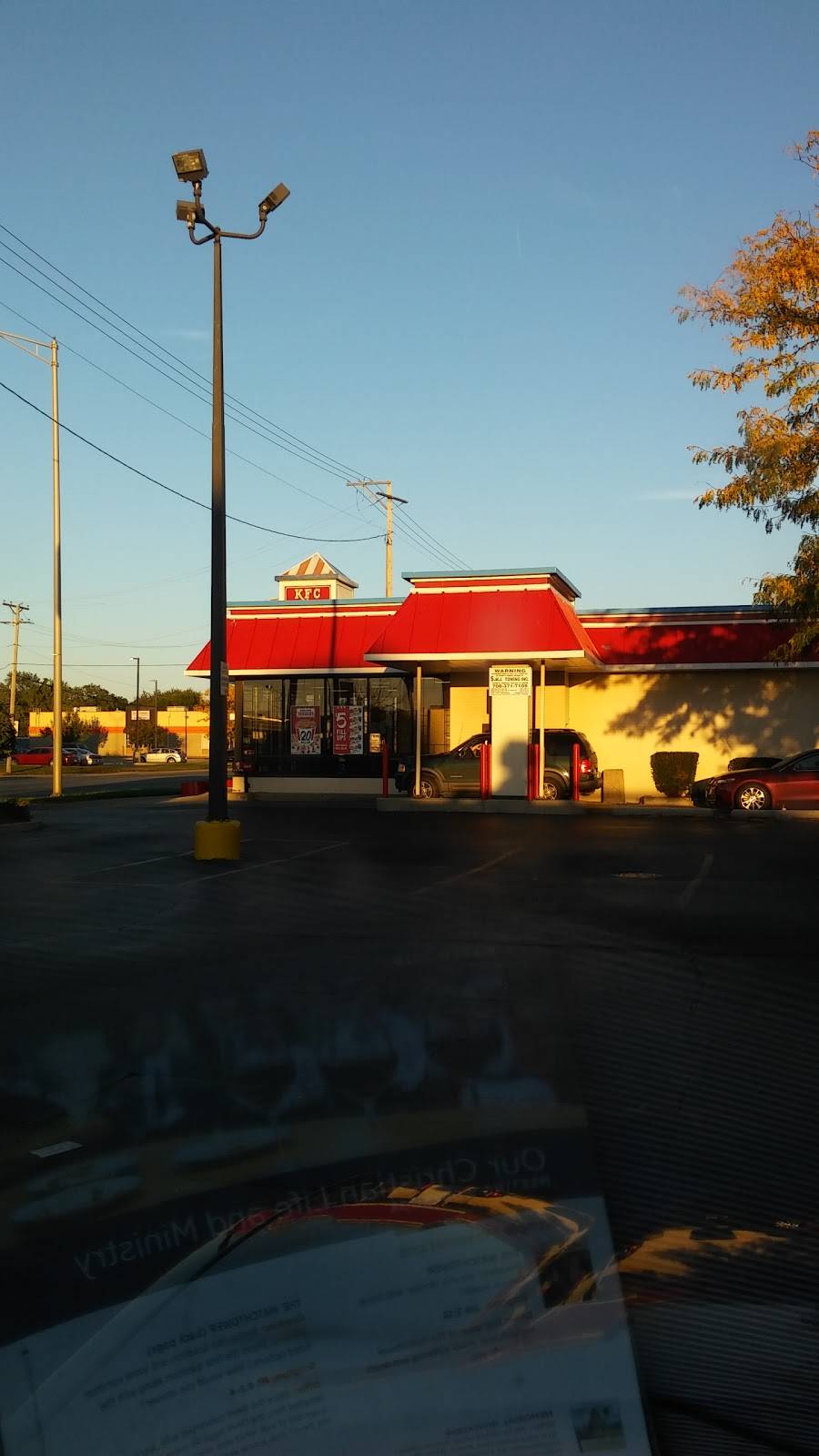 KFC | 1043 East, Sibley Blvd, Dolton, IL 60419, USA | Phone: (708) 841-6660