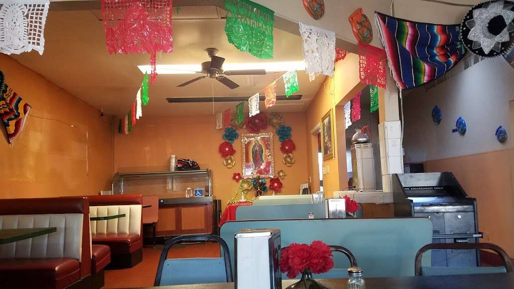 La Perla Tapatia Mexican Grill | 9673 Fontana Ave, Fontana, CA 92335, USA | Phone: (909) 823-7968