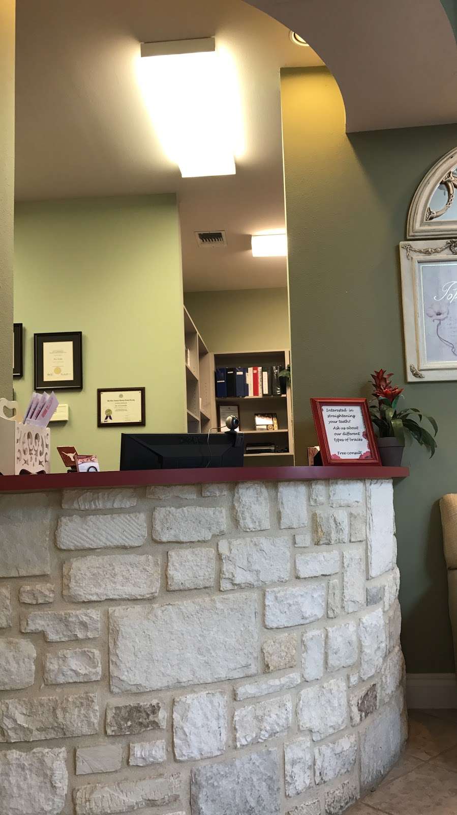 Dr. Diana T. Malone, DDS | 4939 De Zavala Rd #102, San Antonio, TX 78249, USA | Phone: (210) 696-3001