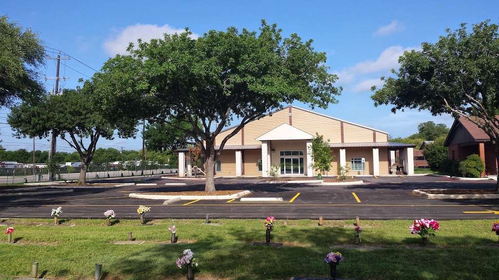 Meadowlawn Memorial Park, Inc. | 5611 E Houston St, San Antonio, TX 78220, USA | Phone: (210) 661-3991