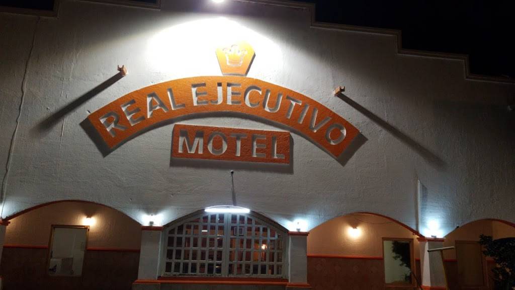 Hotel Real Ejecutivo | Calle Canales 2021, Sector Centro, 88000 Nuevo Laredo, Tamps., Mexico | Phone: 867 712 4425