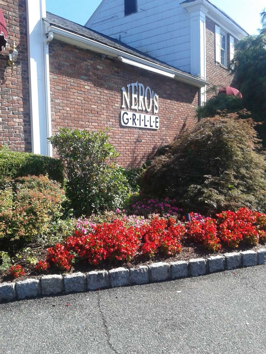 Neros Grille | 618 S Livingston Ave, Livingston, NJ 07039, USA | Phone: (973) 994-1410