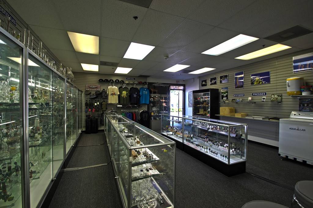 Aqua Lab Technologies Bong Shop | 2020 Iowa Ave #100, Riverside, CA 92507 | Phone: (951) 683-4940