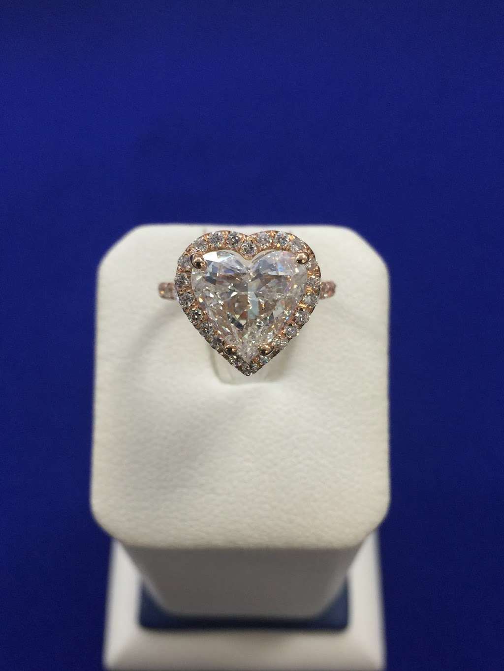 Bridal Diamond Palace Inc. | 550 S Hill St #575, Los Angeles, CA 90013 | Phone: (213) 623-5200