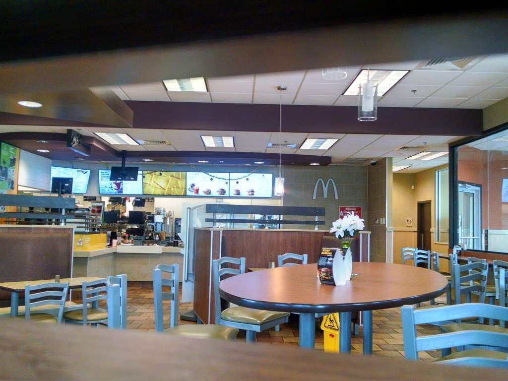 McDonalds | 230 S White Horse Pike, Berlin, NJ 08009, USA | Phone: (856) 767-0311