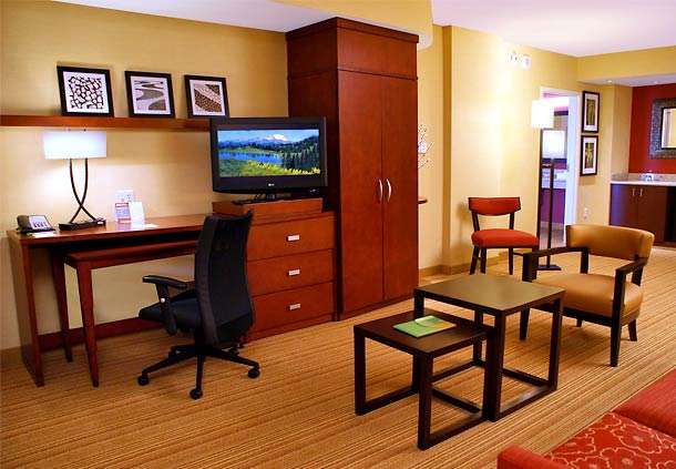 Courtyard by Marriott Houston Medical Center | 7702 Main St, Houston, TX 77030 | Phone: (713) 668-4500