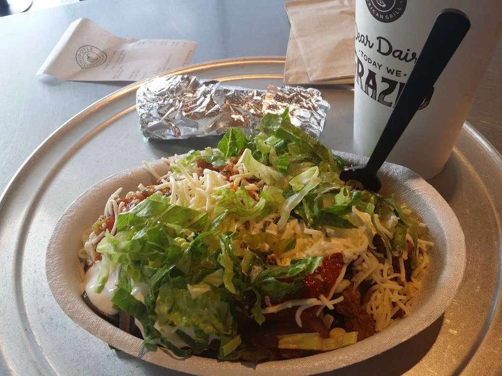 Chipotle Mexican Grill | 4095 S Carrier Pkwy, Grand Prairie, TX 75052, USA | Phone: (972) 400-4243