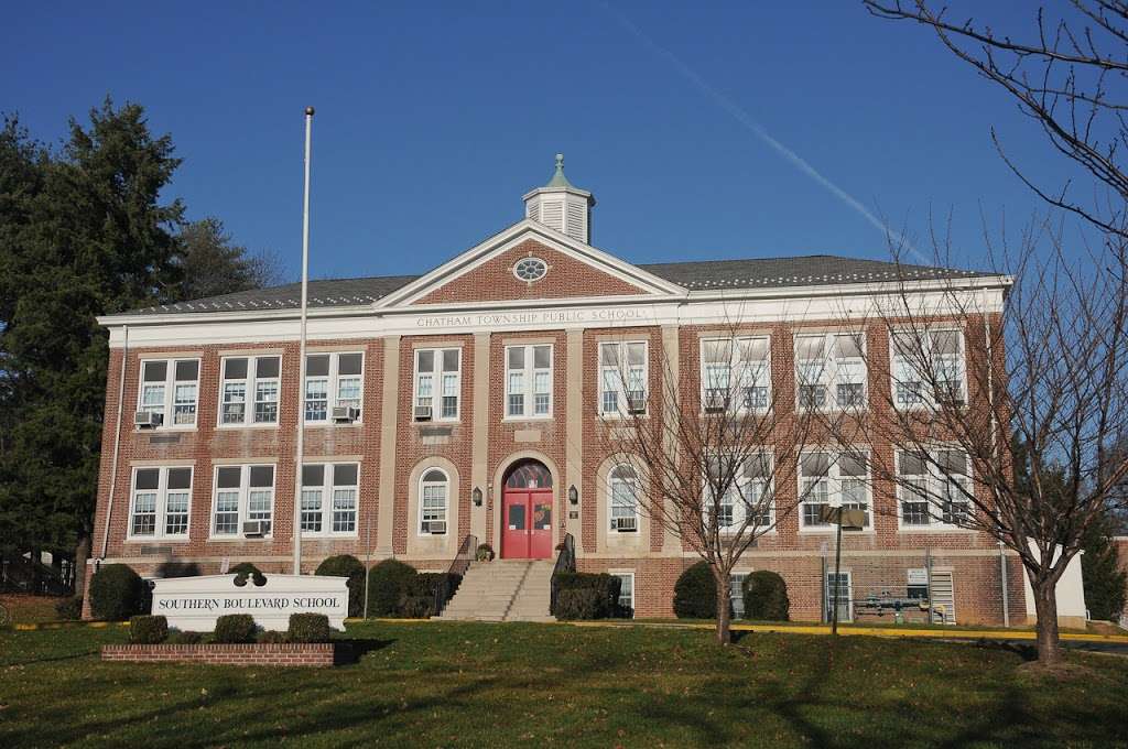 Chatham Public Schools | 192 Southern Blvd, Chatham Township, NJ 07928, USA