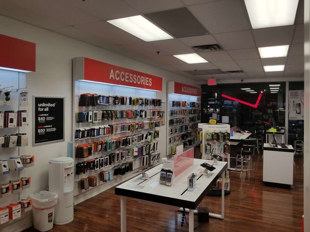 Verizon Authorized Retailer, MBA Wireless (Eltingville) | 4348 Amboy Rd, Staten Island, NY 10312, USA | Phone: (718) 689-0230