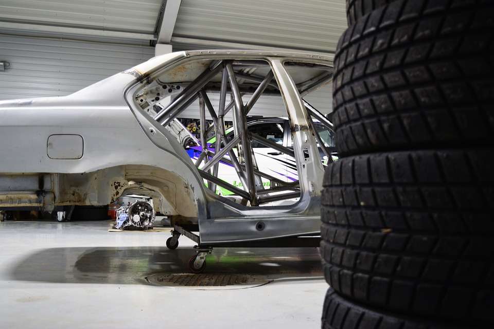 Dee Bee Tyres & MOT | 84-86 High Street Colliers Wood, London SW19 2BY, UK | Phone: 020 8540 7163
