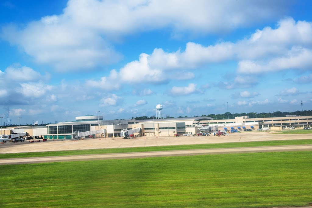 Baton Rouge Metropolitan Airport | 9430 Jackie Cochran Dr, Baton Rouge, LA 70811, USA | Phone: (225) 355-0333